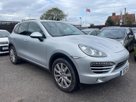 PORSCHE CAYENNE 3.0 TD V6 Tiptronic 4WD Euro 5 (s/s) 5dr