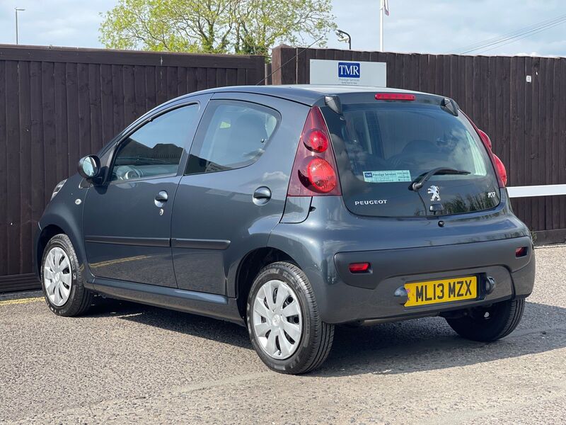 PEUGEOT 107